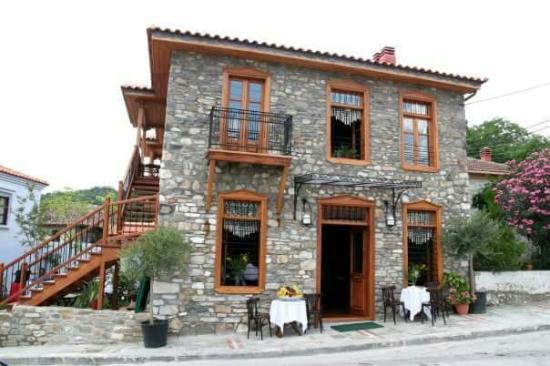 Traditional village of Vrasna